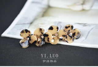 Floral Vintage Hair Barrette