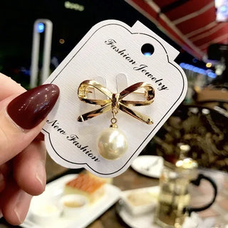 Pearl Gold Brooch
