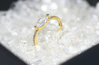 Zircon Gold Ring 8