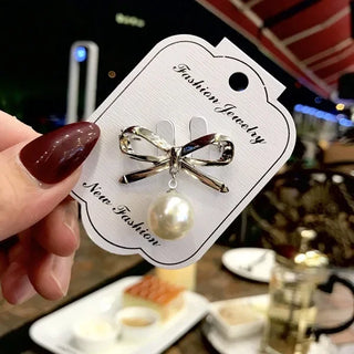 Pearl Gold Brooch