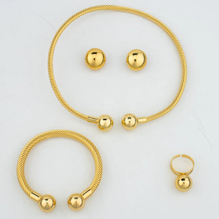 Gold Pendant Ring