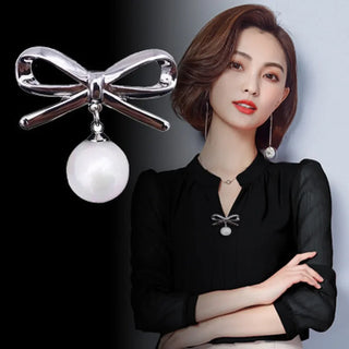Pearl Gold Brooch