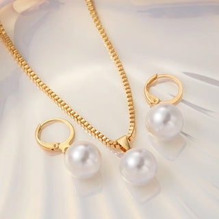 Pearl Pendant Jewelry Set